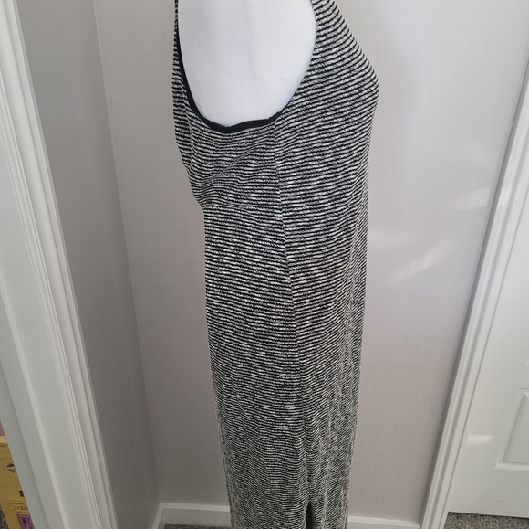 Banana Republic maxi dress in black and white - Picture 2 of 6